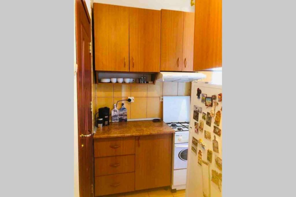 Super Central - Lovely One-Bedroom Apartment On Victoriei Avenue Bukarest Exteriör bild