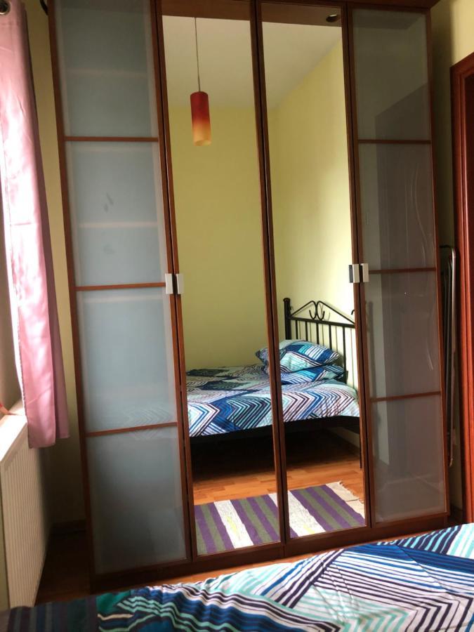 Super Central - Lovely One-Bedroom Apartment On Victoriei Avenue Bukarest Exteriör bild