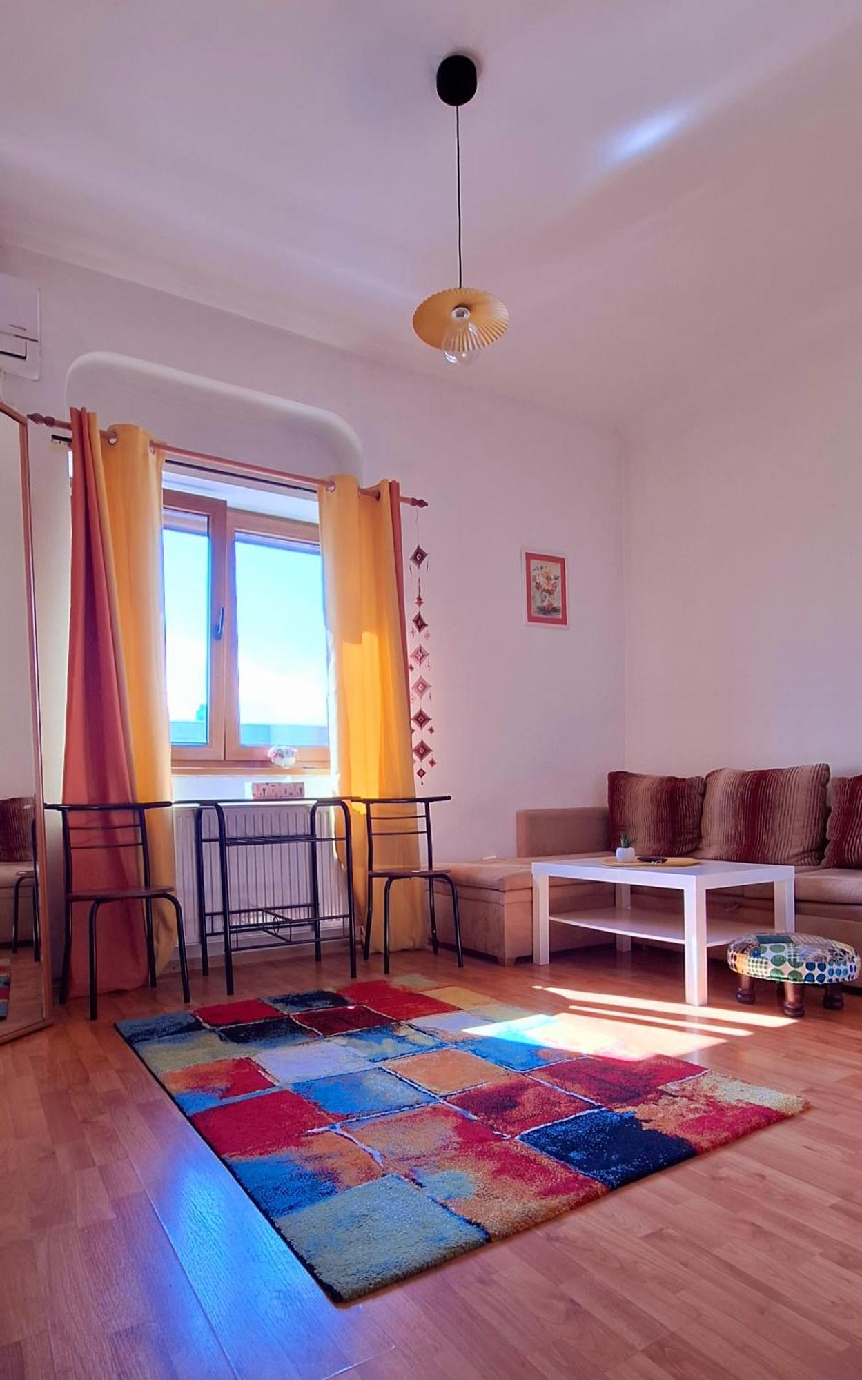 Super Central - Lovely One-Bedroom Apartment On Victoriei Avenue Bukarest Exteriör bild