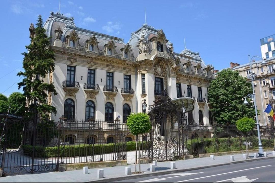 Super Central - Lovely One-Bedroom Apartment On Victoriei Avenue Bukarest Exteriör bild